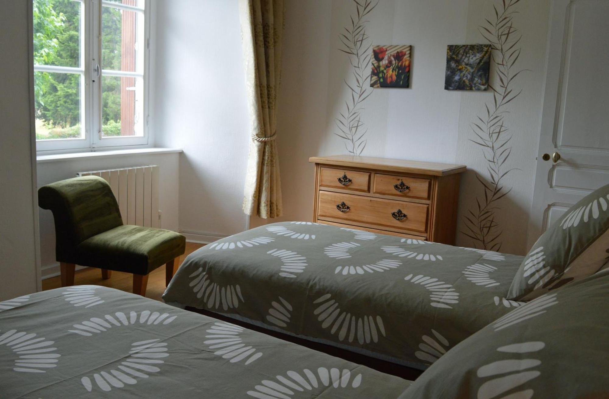Champ De Foire Bed & Breakfast Sussac Luaran gambar